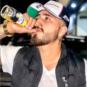 Meet your Posher, Luis